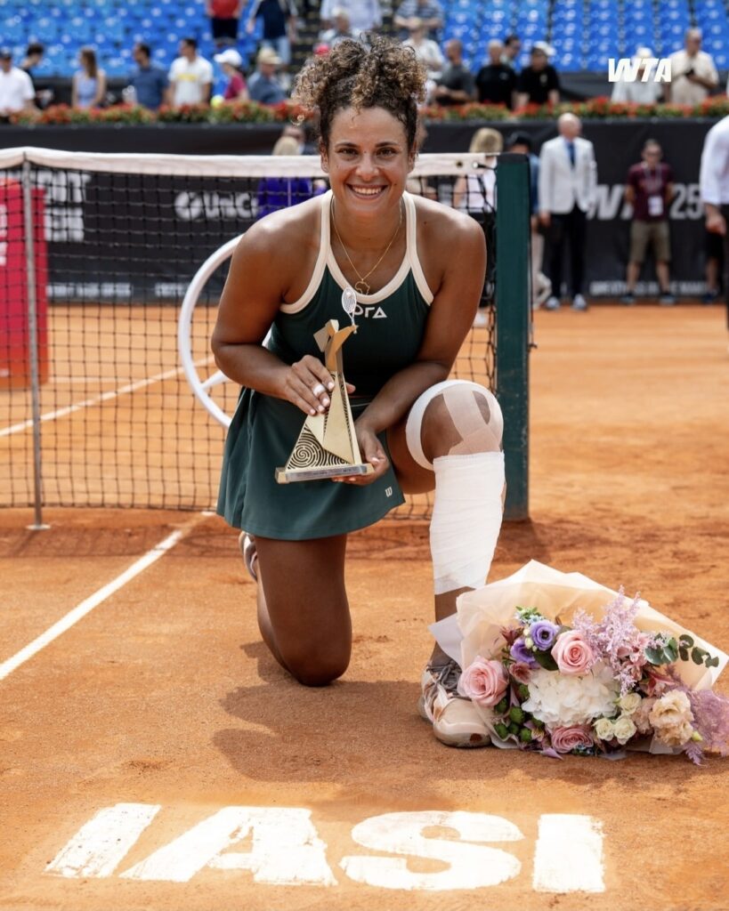 🏆🥳 ميار شريف بطلة لاسي الترابية للسيدات WTA250